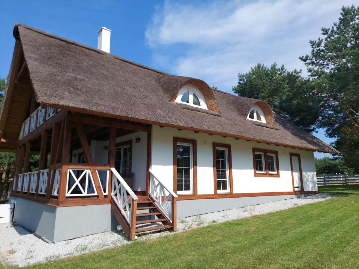 Greyowka Dom Kryty Strzecha W Gardna Park Villa Czysta Exteriör bild